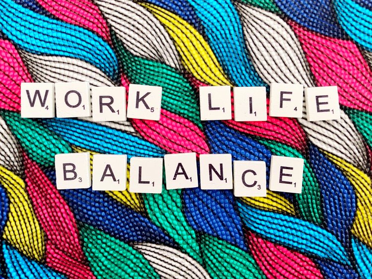 3 SIMPLE WAYS TO ACHIEVE WORK-LIFE BALANCE